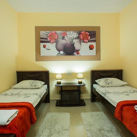 Dead Sea Sun Guest House Arad Zimmer foto