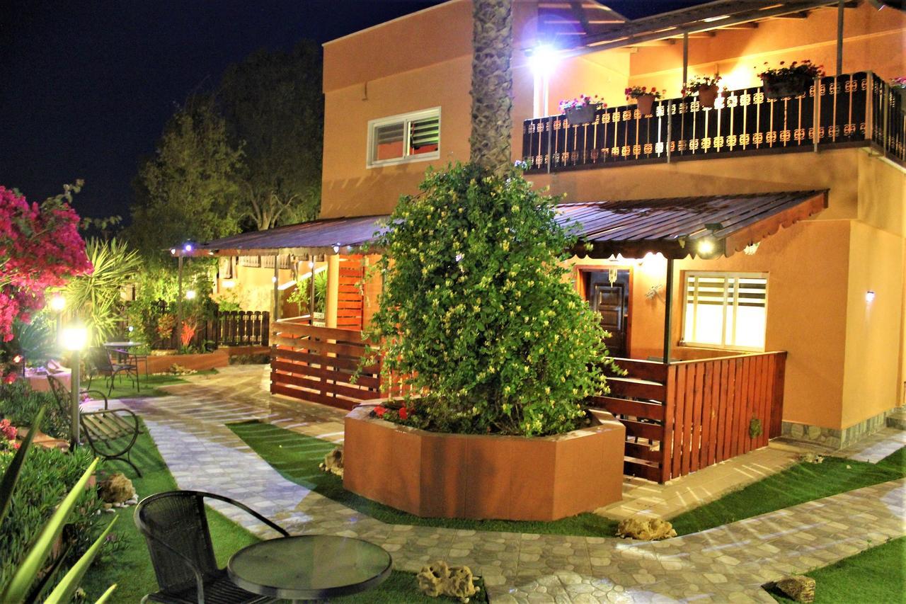 Dead Sea Sun Guest House Arad Exterior foto