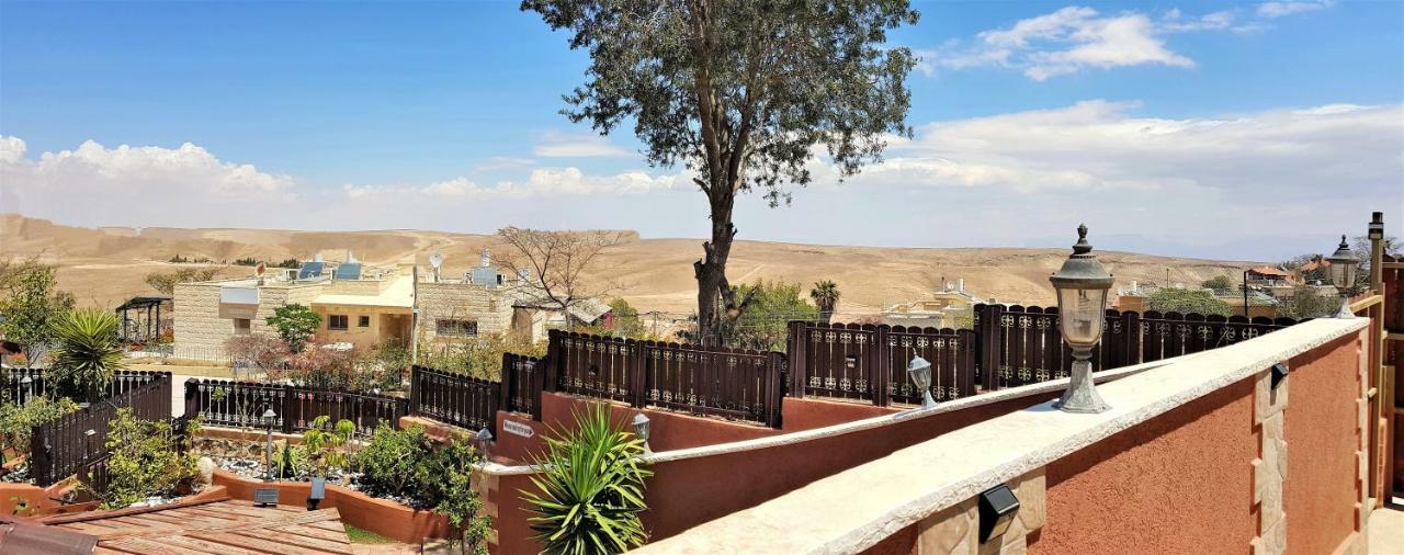 Dead Sea Sun Guest House Arad Exterior foto