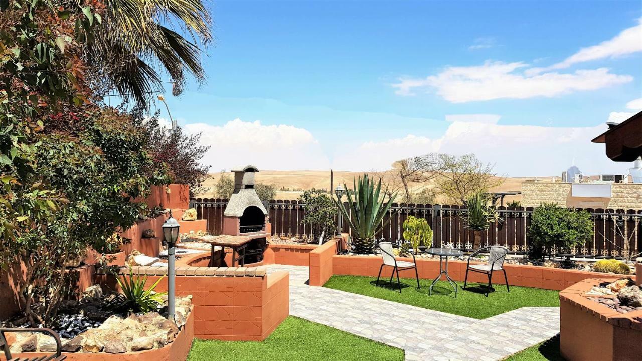 Dead Sea Sun Guest House Arad Exterior foto